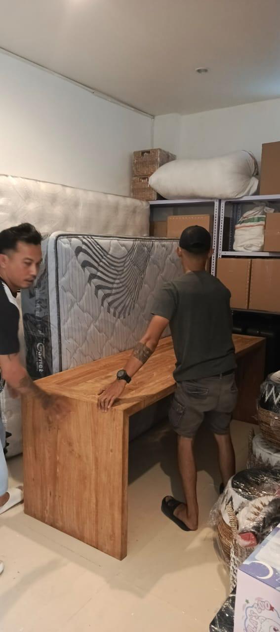 OLA moving truck